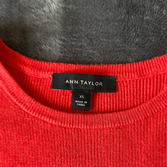 Ann Taylor Red Long Sleeve Sweater - Picture 2 of 5